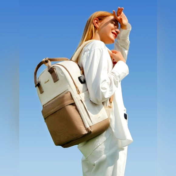 Lovevook Laptop Travel Backpack - Picture 2 of 9